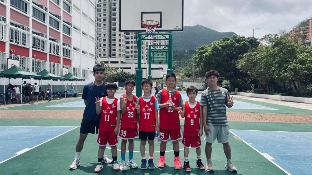 恭喜籃球隊員獲得嶺南盃三人籃球比賽亞軍！
